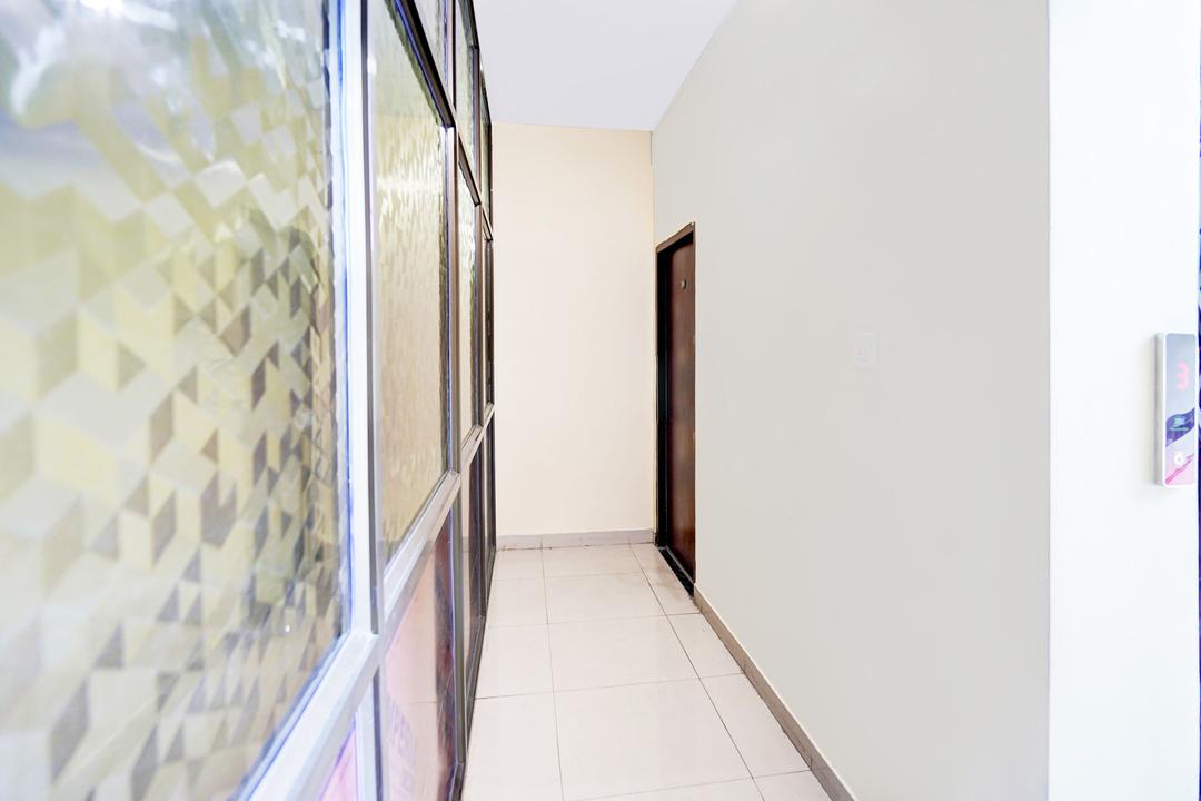 Super Hotel O BLW Kakarmatta Near Banaras Junction in Varanasi