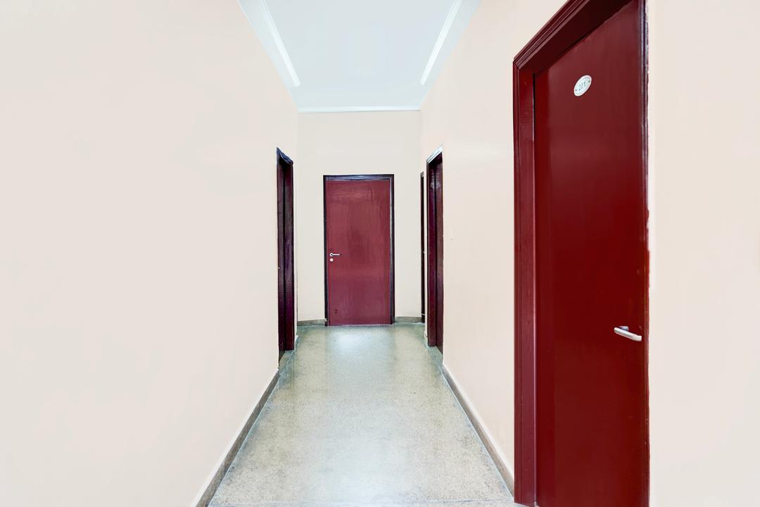 Super Hotel O GMS Road Ballupur Chowk in Dehradun