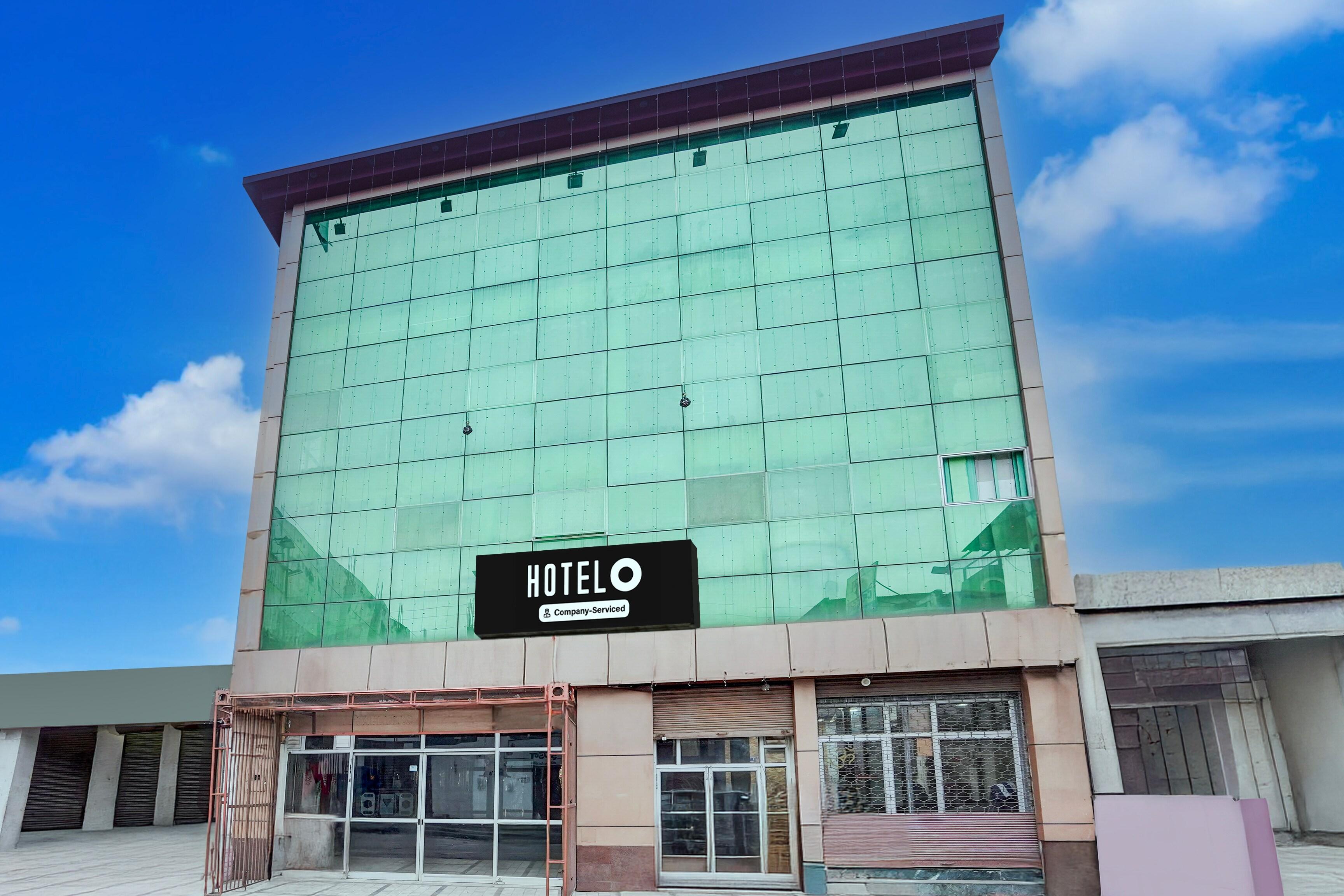 Super Hotel O Govind Nagar Kanpur Formerly Maharoopa Palace in Kanpur