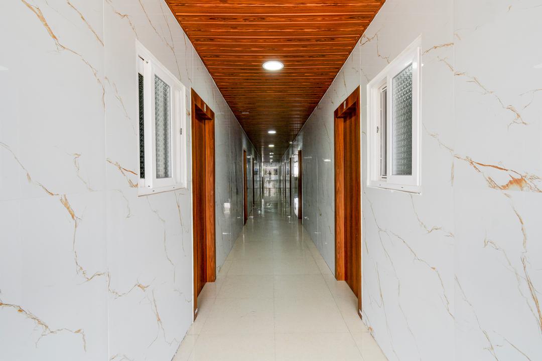 Super Hotel O Saibaba Temple Chintal Formerly Himagiri Luxury Room in Hyderabad