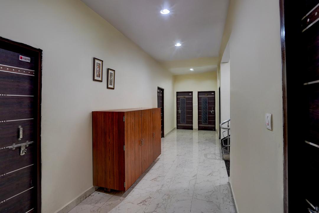 Super Hotel O Samne Ghat in Varanasi