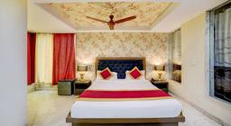 Hotel White Castle in Noida