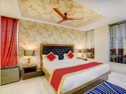 Hotel White Castle in Noida