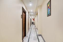 Super Townhouse Kankarbagh Formerly Kunwar Alcajars in Patna