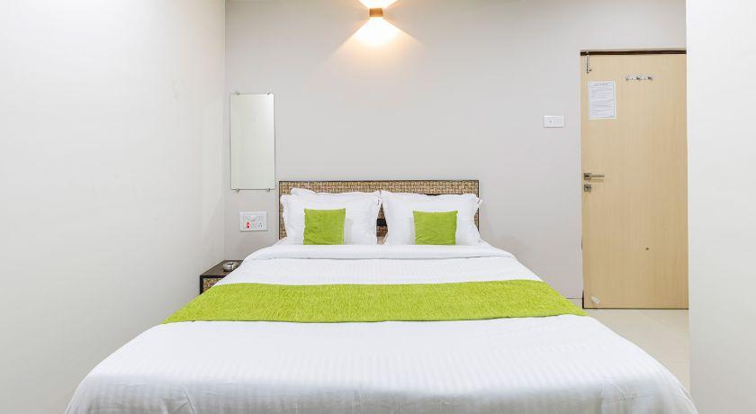 Hotel Saras Residency in Navi Mumbai