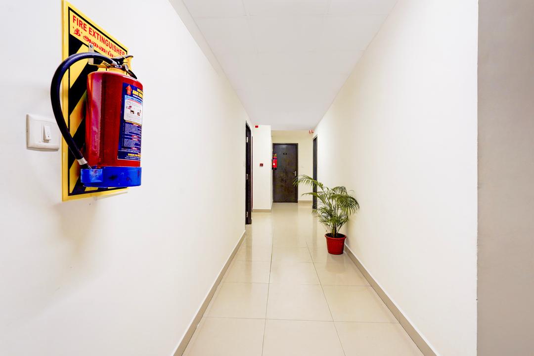 Super Townhouse Nanganallur Near Chennai Airport in Chennai