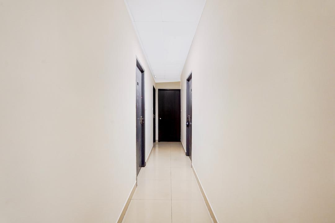 Super Townhouse Nanganallur Near Chennai Airport in Chennai
