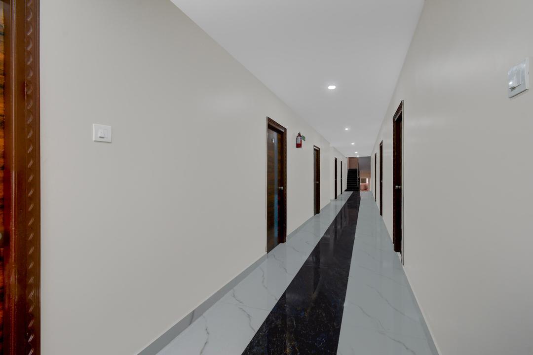 Super Townhouse Oak Bachupally Medical College Formerly SV Hotels in Hyderabad