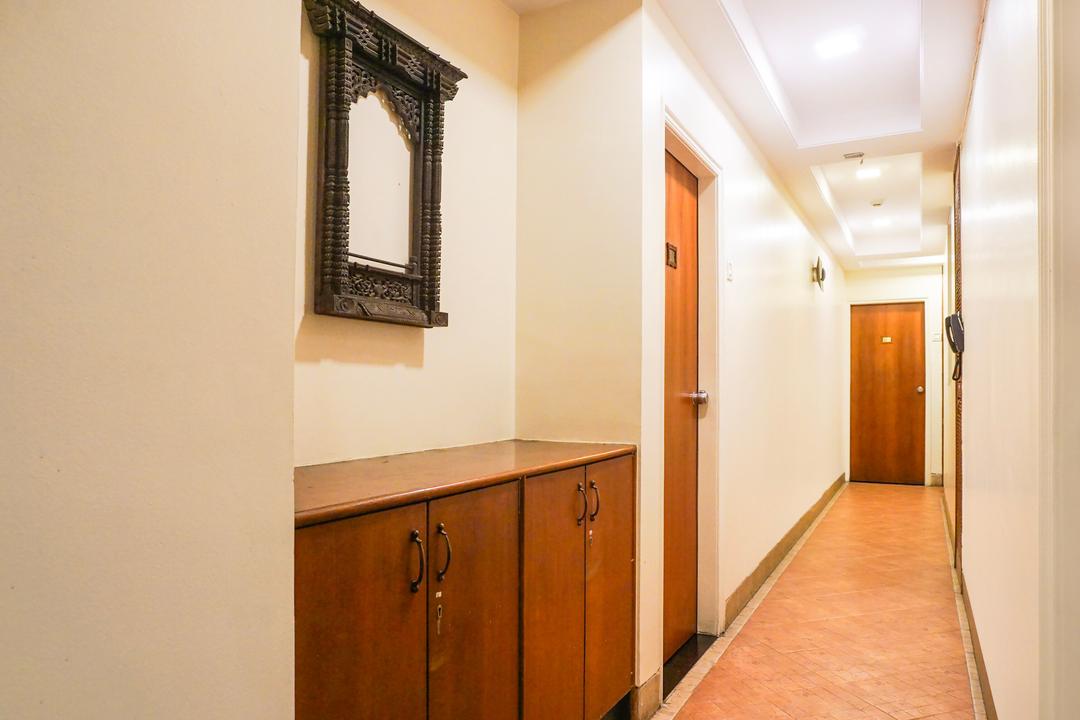 Super Townhouse Oak Prabhat Road in Pune