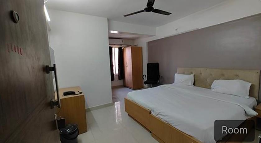 Hotel Panchsheel Crown in Pune
