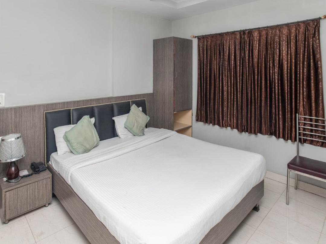 Hotel Sun Om in Raipur