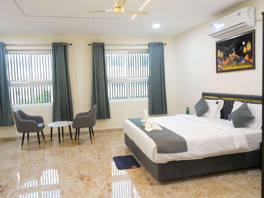 Madhura Luxury Hotel, Manikonda in Hyderabad