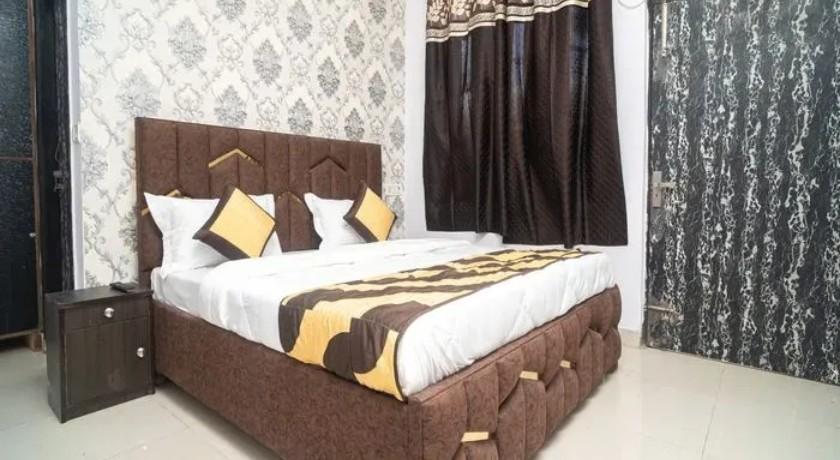 Hotel Green Snapper in Delhi