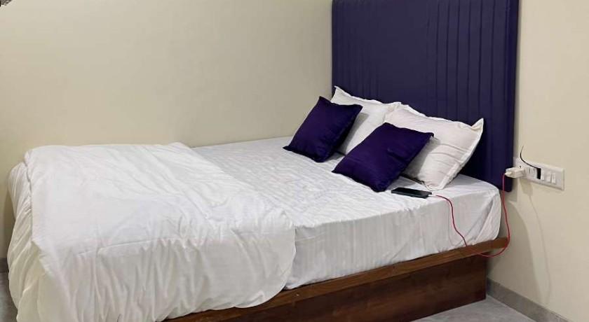 Hotel Aarti Residency in Mumbai