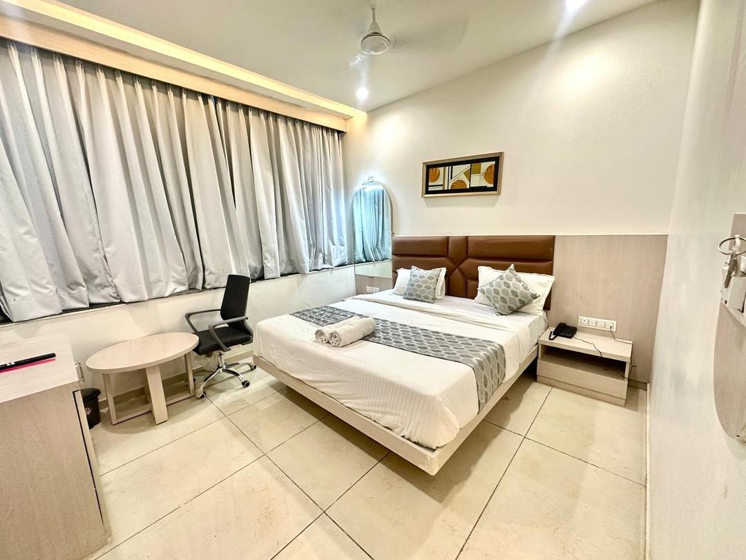 Hotel Apple Inn in Ahmedabad