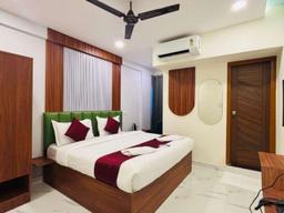 Hotel Leon Square in Bangalore