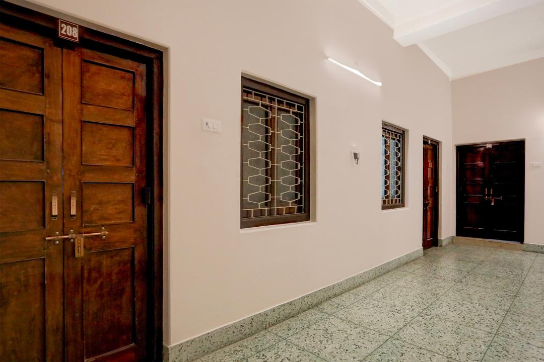 Collection O Civil Lines Prayagraj in Prayagraj