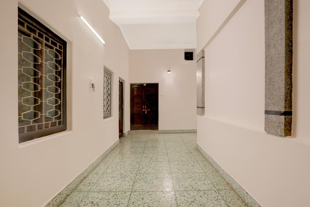 Collection O Civil Lines Prayagraj in Prayagraj