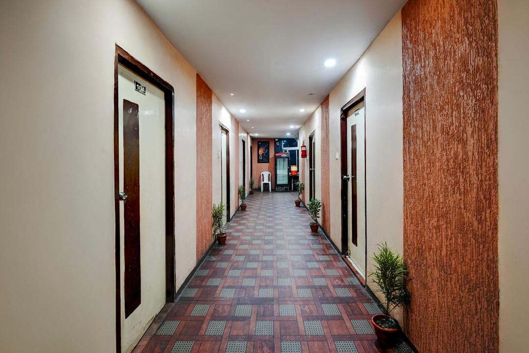 Collection O Lokmanya Nagar Metro Station Formerly Hotel Siddhivinayak in Nagpur