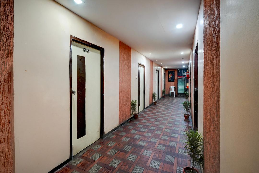 Collection O Lokmanya Nagar Metro Station Formerly Hotel Siddhivinayak in Nagpur