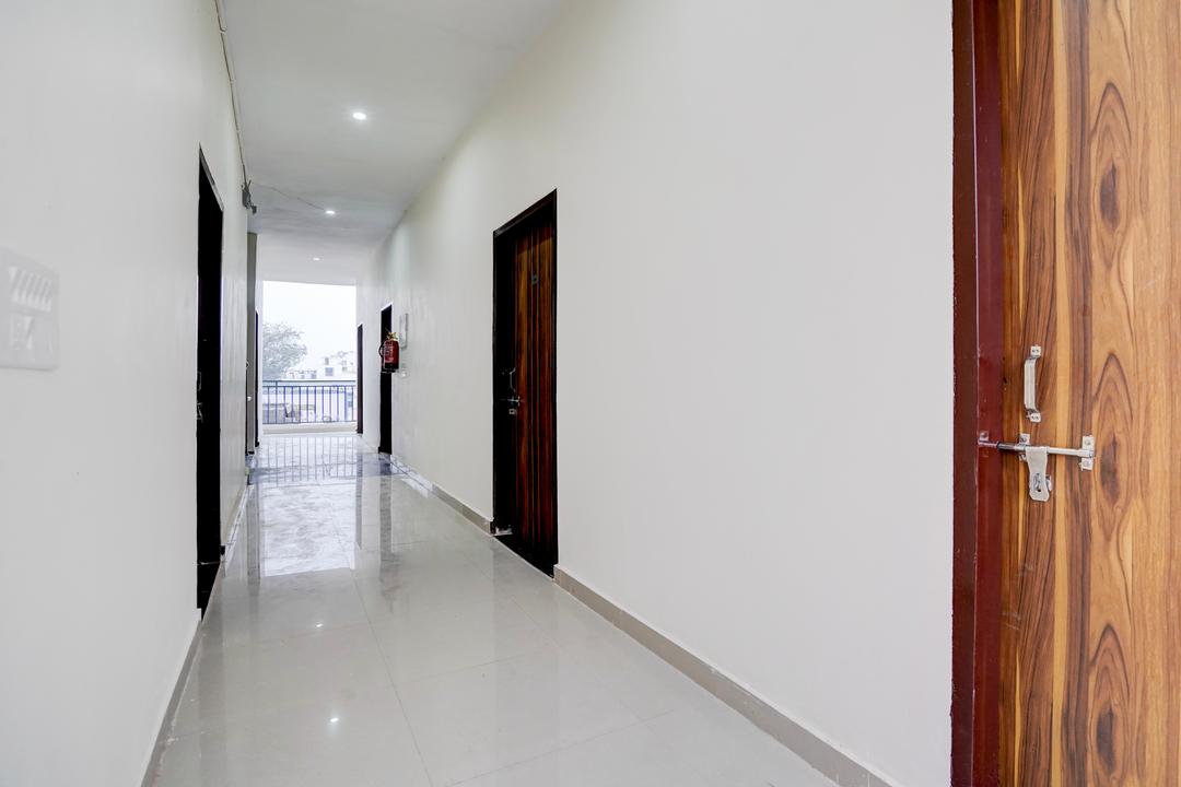 Hotel O SGT University Road Formerly Budhera in Gurgaon