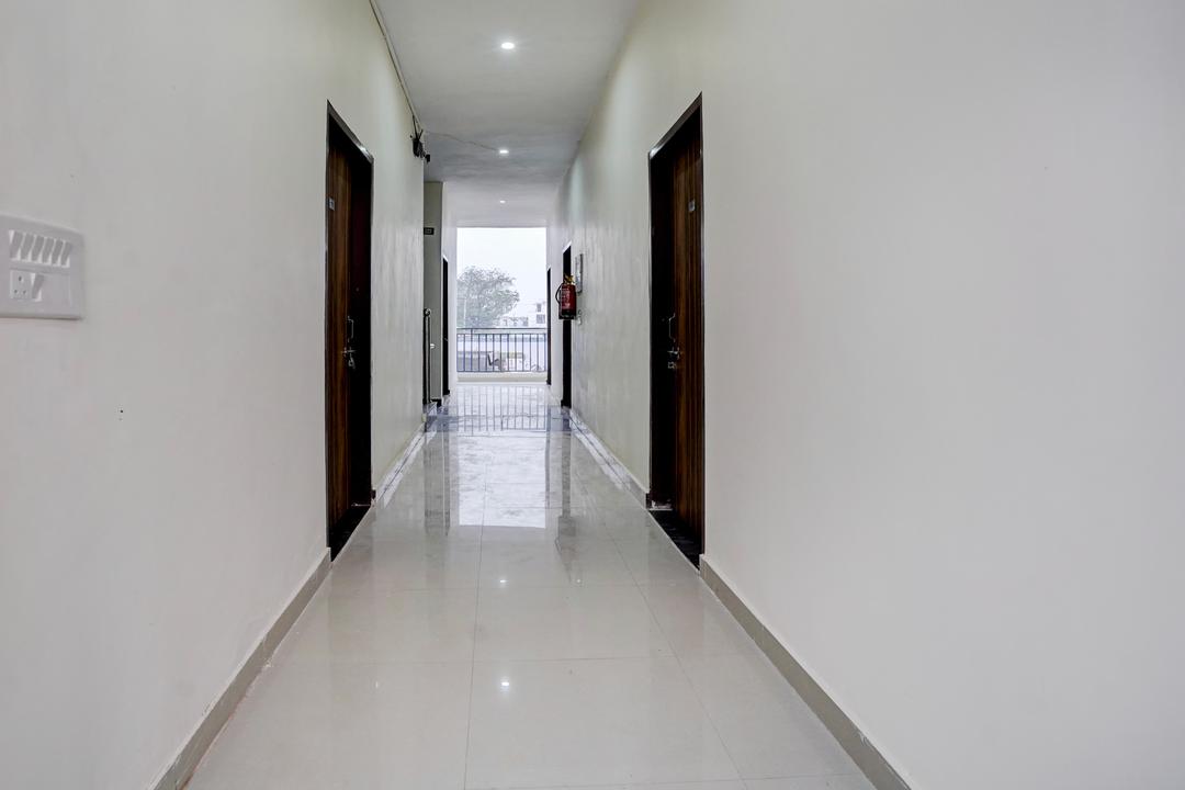 Hotel O SGT University Road Formerly Budhera in Gurgaon
