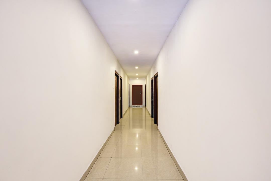Super Collection O jagadamba Junction near Beach Road in Visakhapatnam
