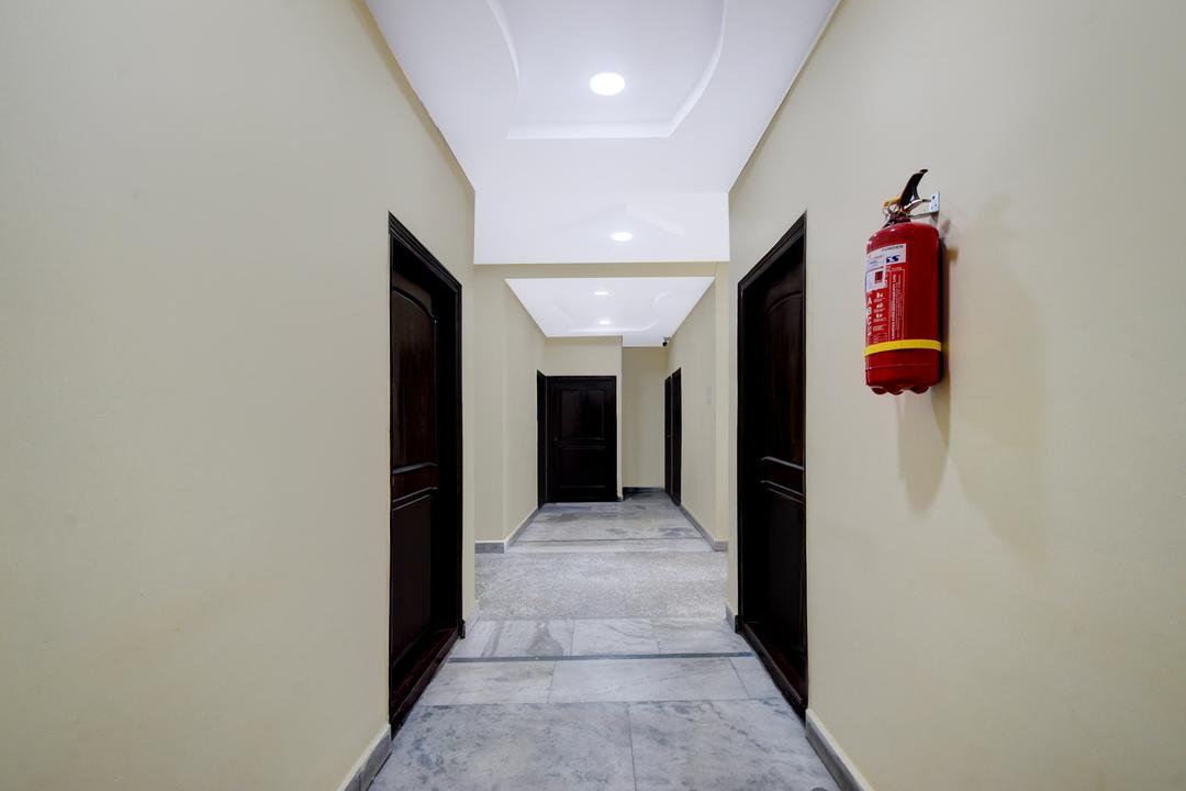 Super Collection O Kothapet Near Omini Hospital in Hyderabad