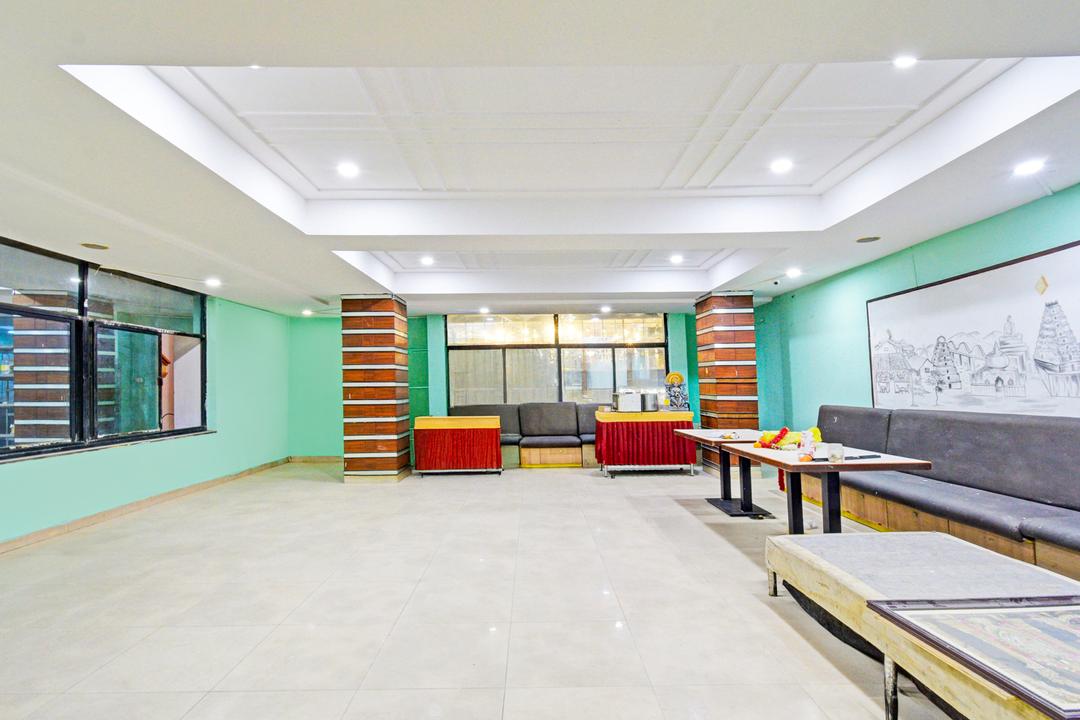 Super Townhouse Ameerpet Balkampet Road in Hyderabad