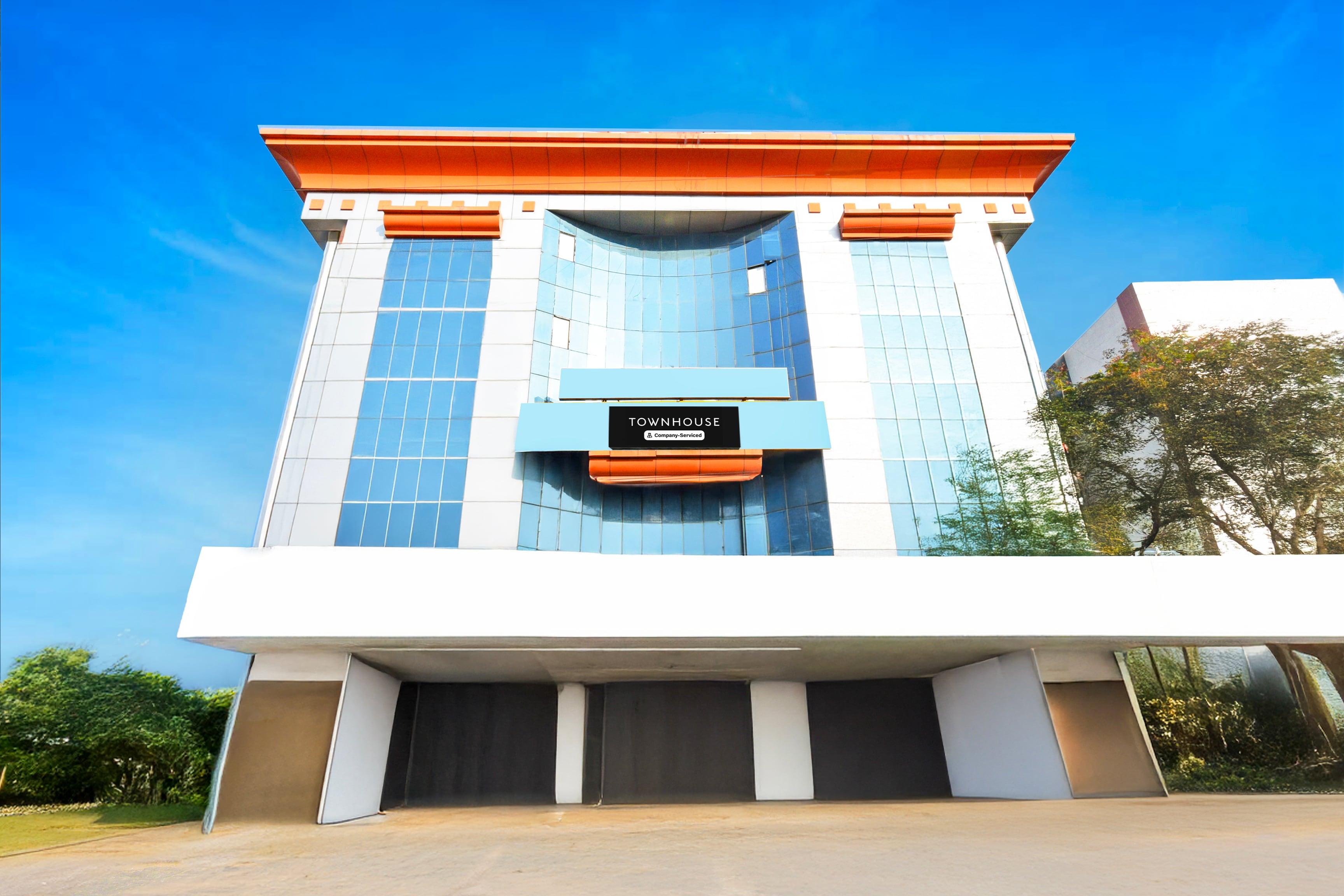 Super Townhouse Ameerpet Balkampet Road in Hyderabad