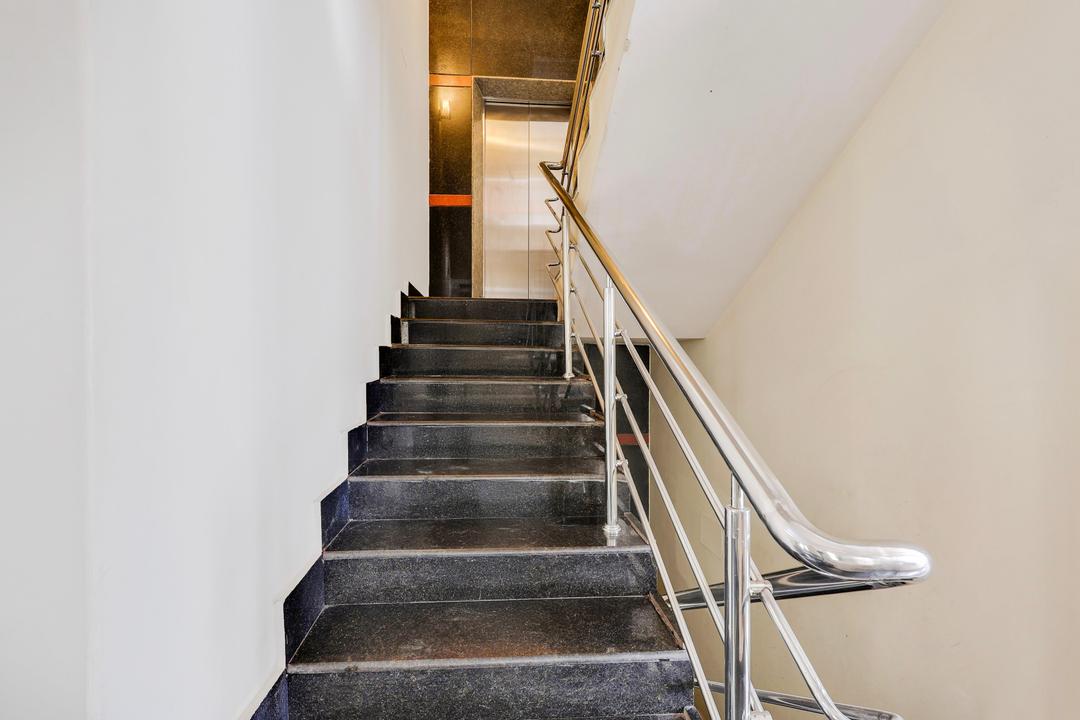 Super Townhouse Dwarka Nagar Near Ramatalkies in Visakhapatnam