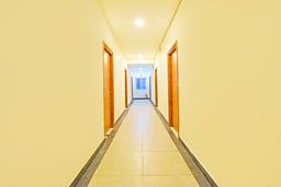 Super Townhouse Kondapur Near Botanical Garden Formerly RRR Inn in Hyderabad