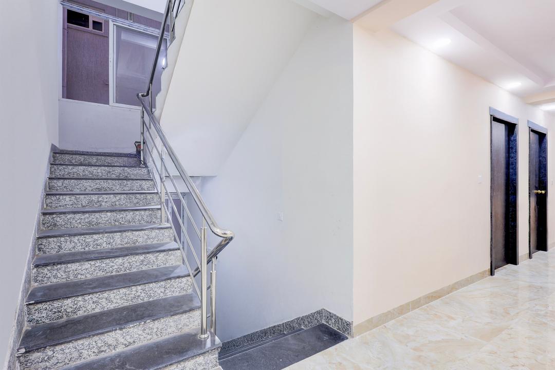 Super Townhouse MVP Sector With Kailasagiri Hill View in Visakhapatnam