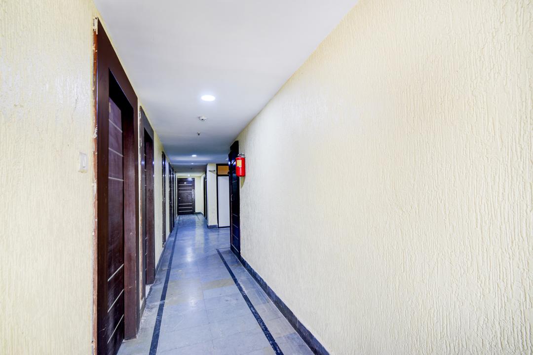 Townhouse Narayanaguda Metro Station Formerly Hotel Anshu Grand in Hyderabad
