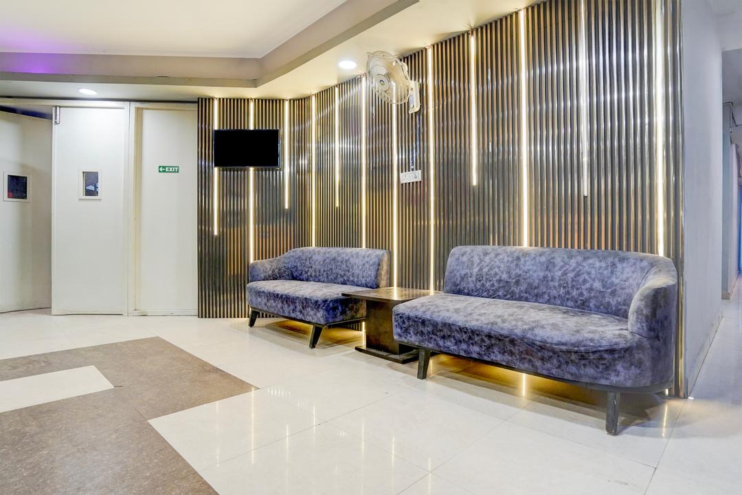 Super Townhouse Patparganj Near Max Super Speciality Hospital in Delhi