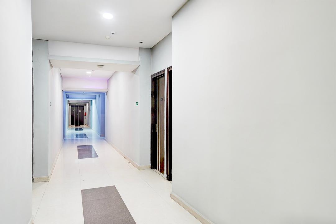 Super Townhouse Patparganj Near Max Super Speciality Hospital in Delhi