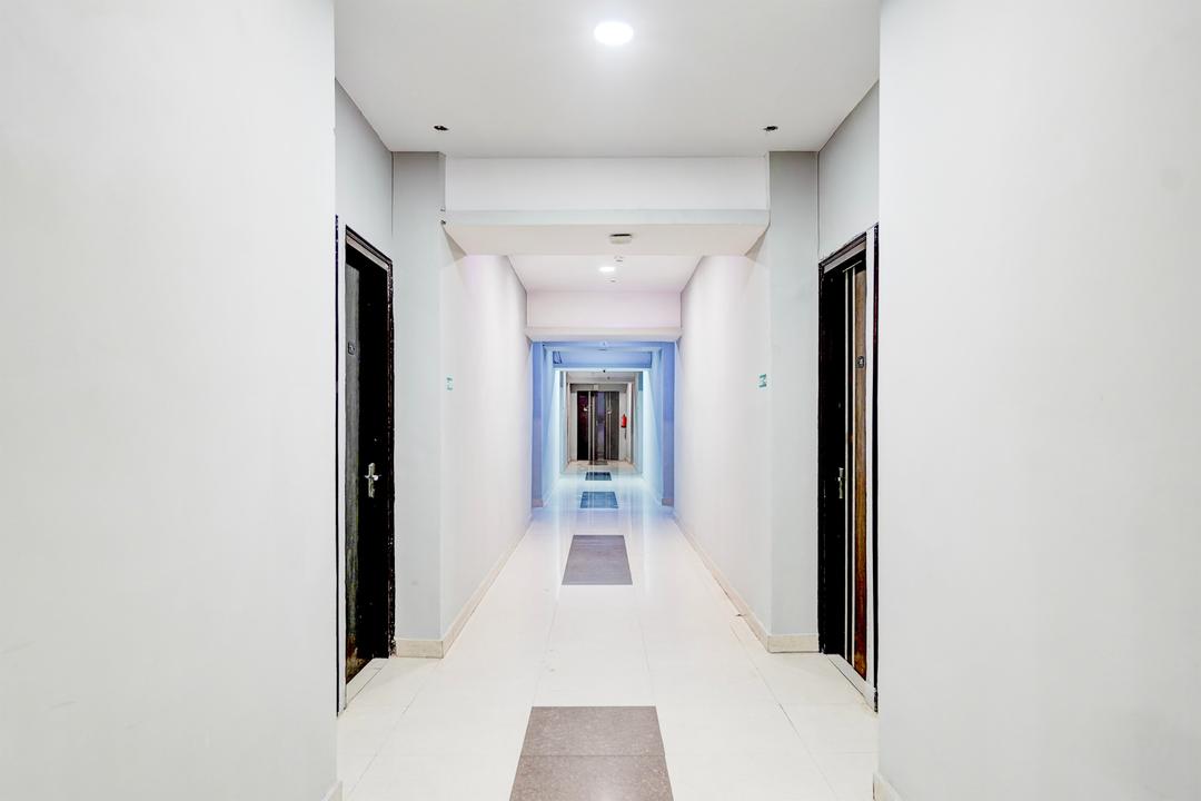 Super Townhouse Patparganj Near Max Super Speciality Hospital in Delhi