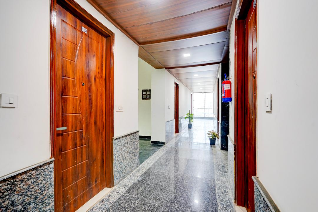 Super Townhouse Sector 93 Noida Expressway in Noida