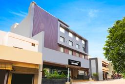 Super Townhouse Oak Hisar in Hisar