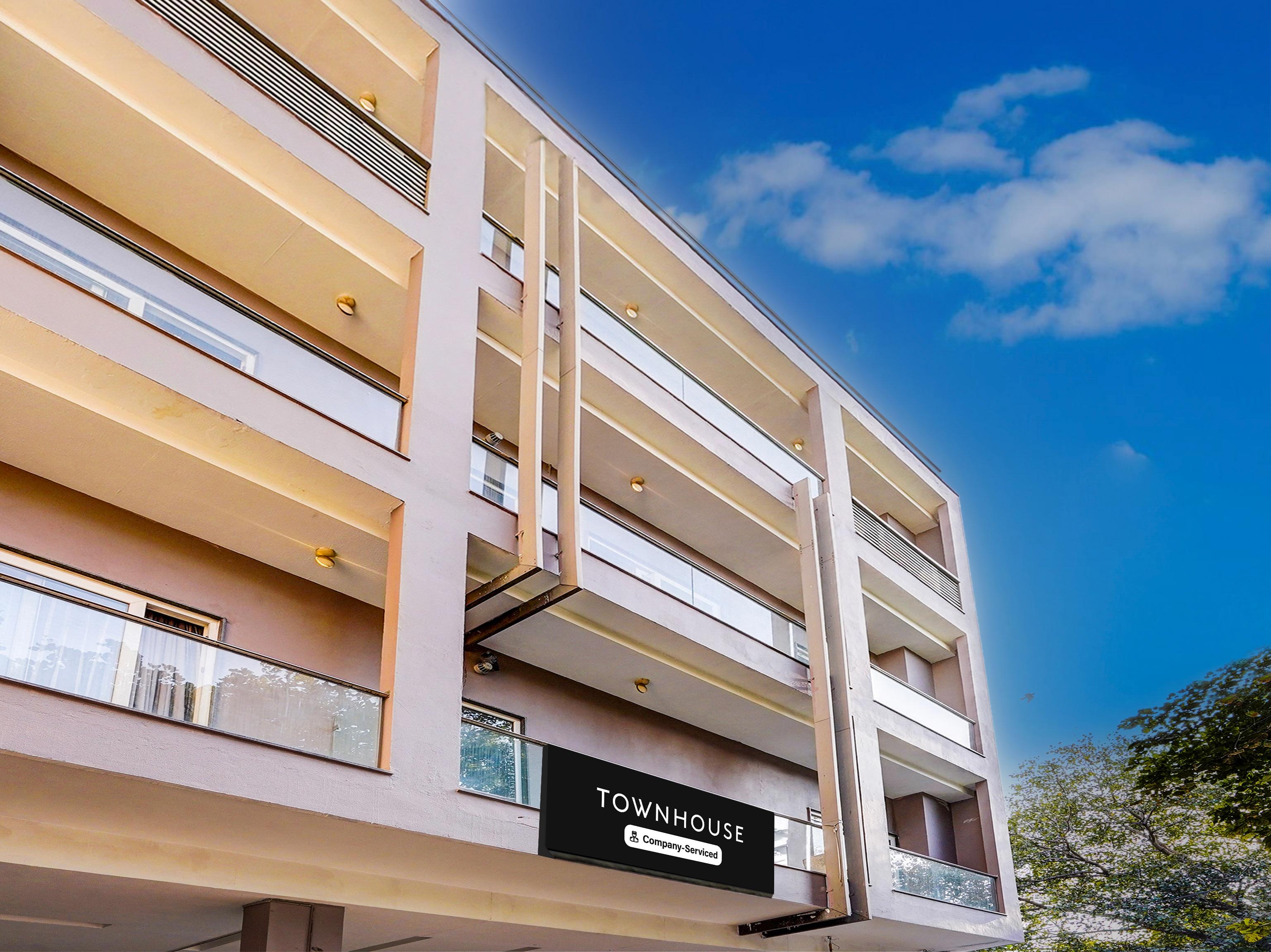 Townhouse Pitampura West Enclave in Delhi