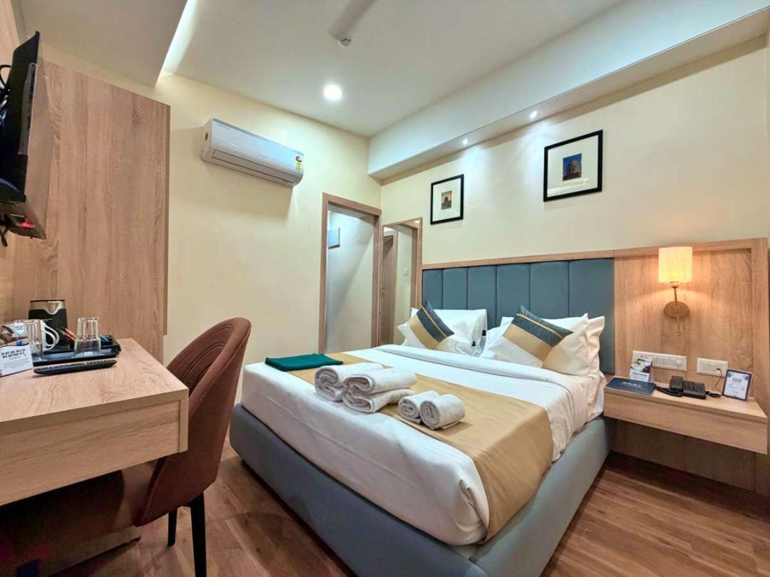 Asar Capoors Hotel Hazratganj by Orion Hotels in Lucknow