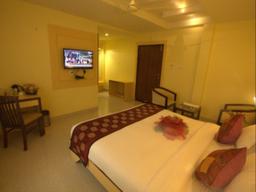 Royal Shades Hotel in Bangalore