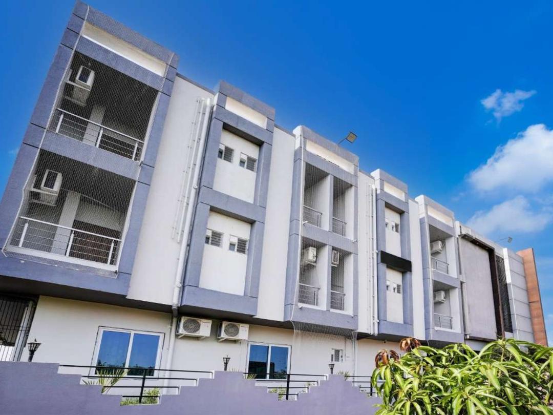 Hotel Ambika in Vadodara