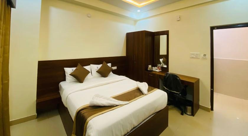 Hotel Safko Grand in Bangalore