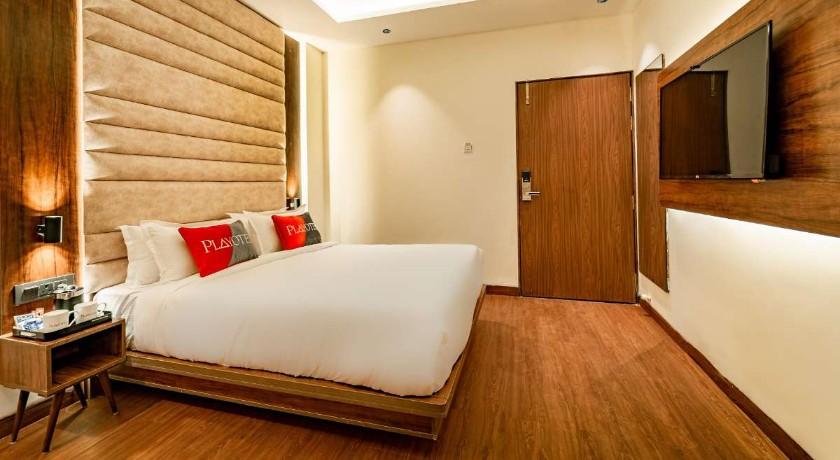 Stayzo Scheme 114, Vijay Nagar in Indore