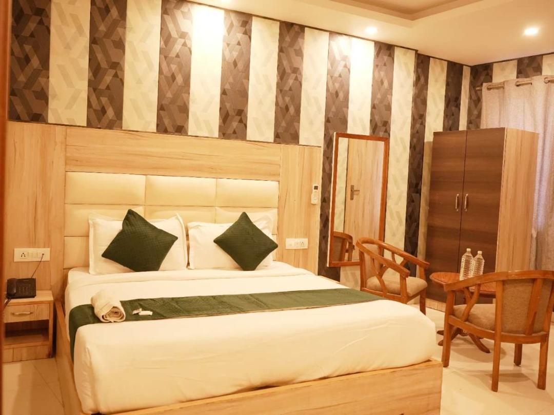Hotel Modesty in Delhi