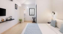 8fold by LaRiSa, Siolim in Goa