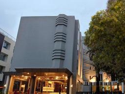 Hotel Arif Castle in Lucknow
