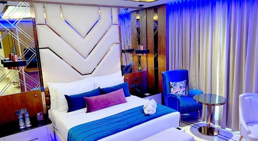 Planet Hollywood Thane in Thane