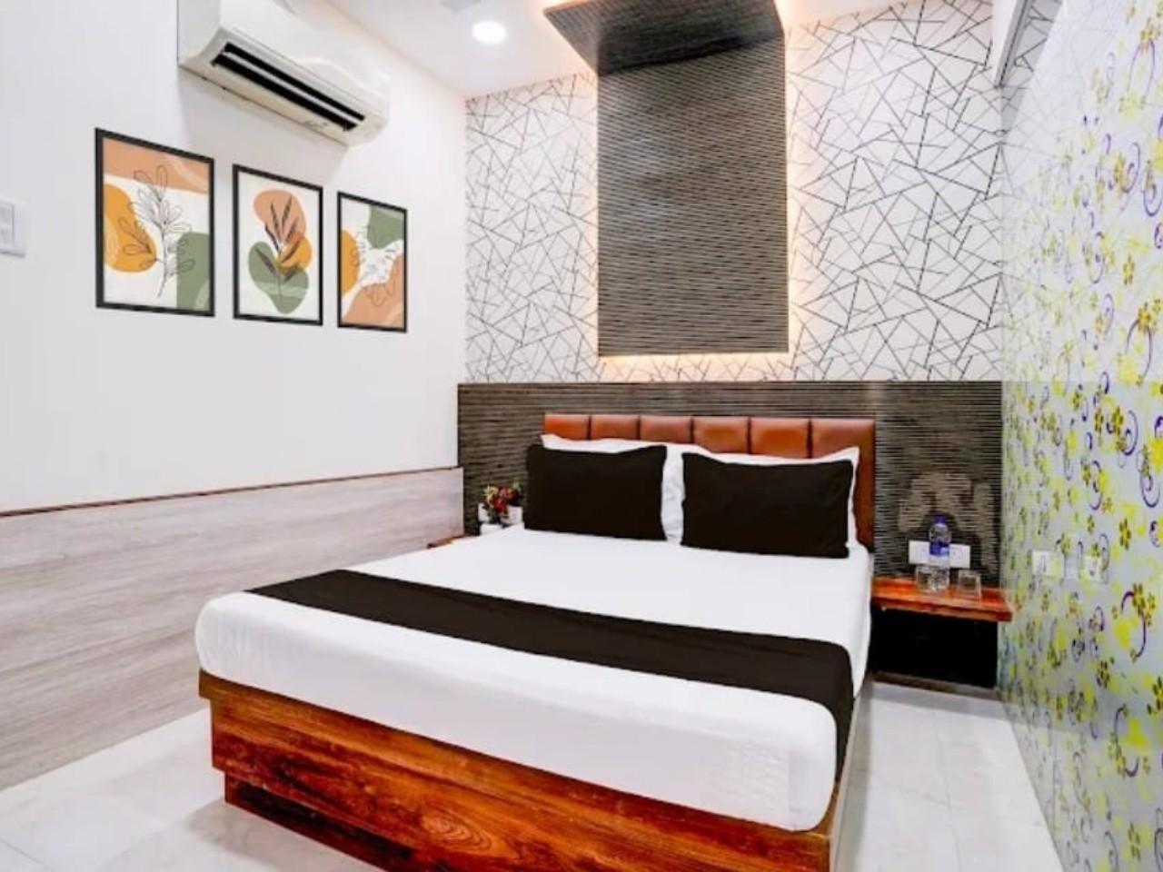 Hotel Savera in Vasai Virar